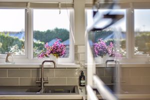 Kitchen- click for photo gallery
